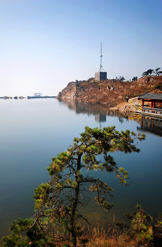 天池如镜好梳妆