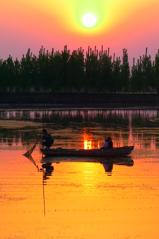 暮色东平湖