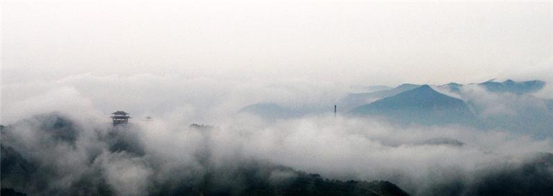 云雾齐长城