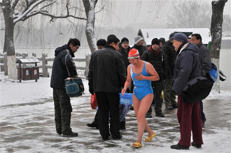 谁说女子不如男