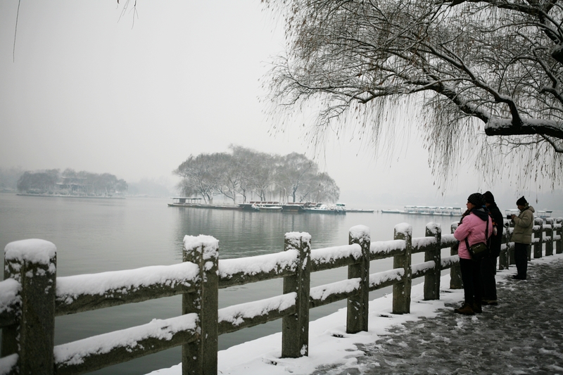 雪中赏湖