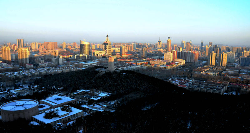 雪后看泉城