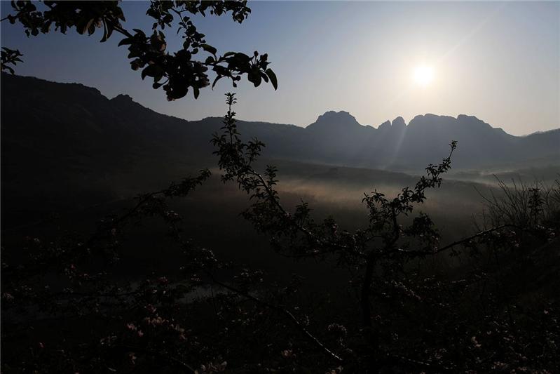 天崮山仙境