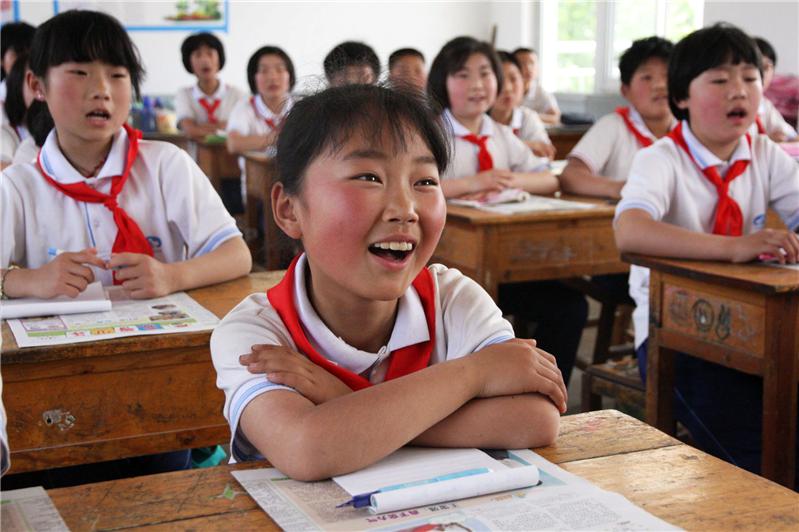 希望小学里的“希望”