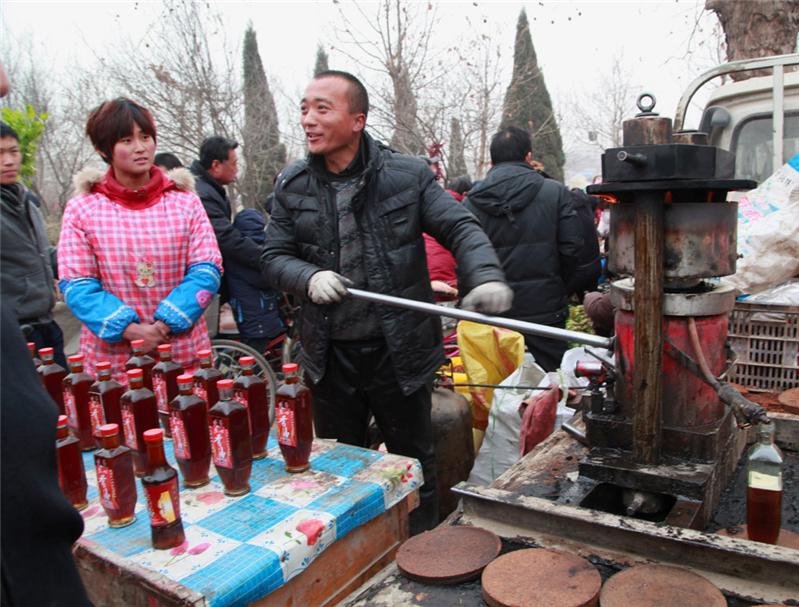 年集的香油——现轧现卖