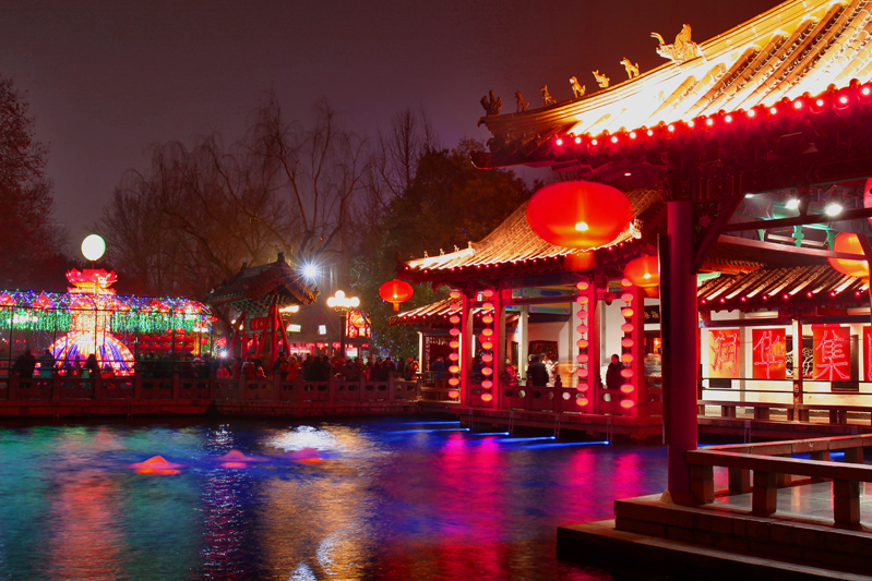 流光溢彩——趵突泉花灯之三