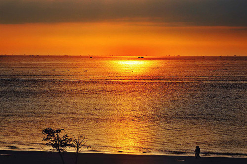 《乳山黄金海岸》