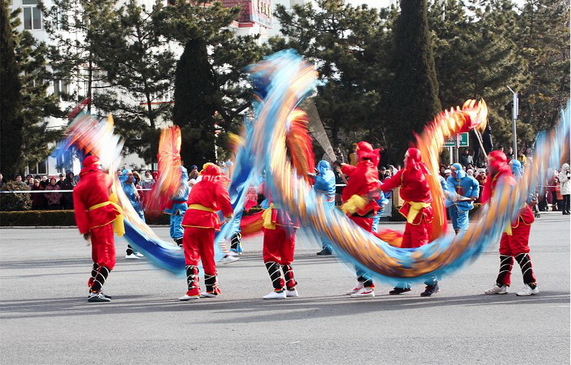 正月里来闹新春