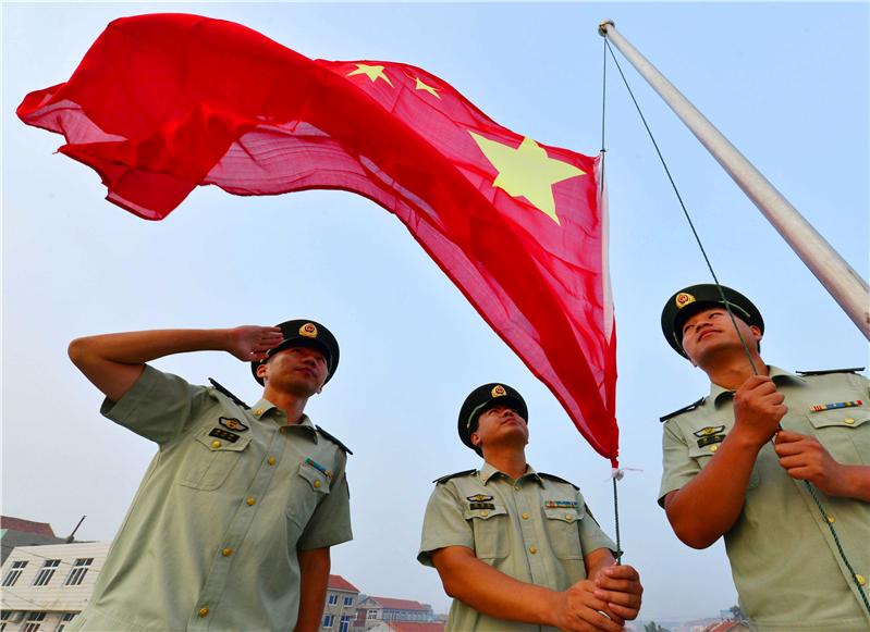 海岛千余渔民的守护兵