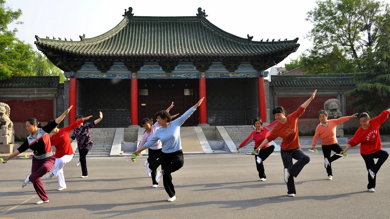 孙武祠前健身忙