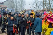 传统民俗正月初五送火神