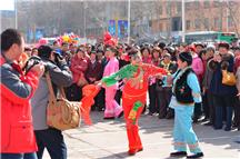 开心秧歌扭起来