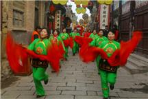 古城闹春