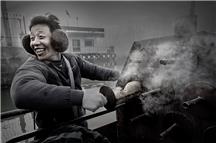 微山湖上快乐的“地瓜哥”