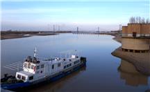 初春黄河美如画