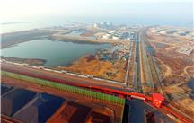 蓬勃建设的董家口港之二