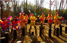 翠竹报春 秧歌祈福