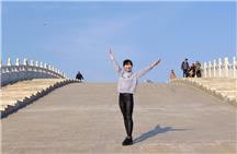 展开春天里的翅膀