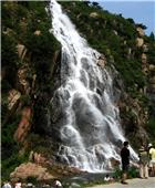 济南南部山区瀑布