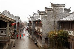 早春二月游古城