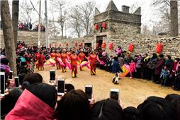 我村来了秧歌队