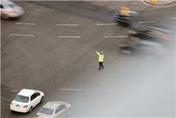 《抗疫保畅通》