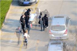 组图《严防严控》-1