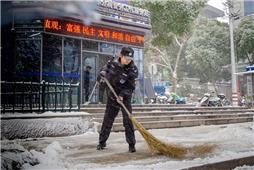 扫出一条便民路