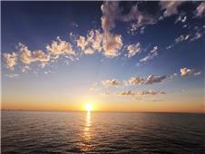 黄河入海口日出