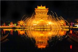 火树银花入眼帘