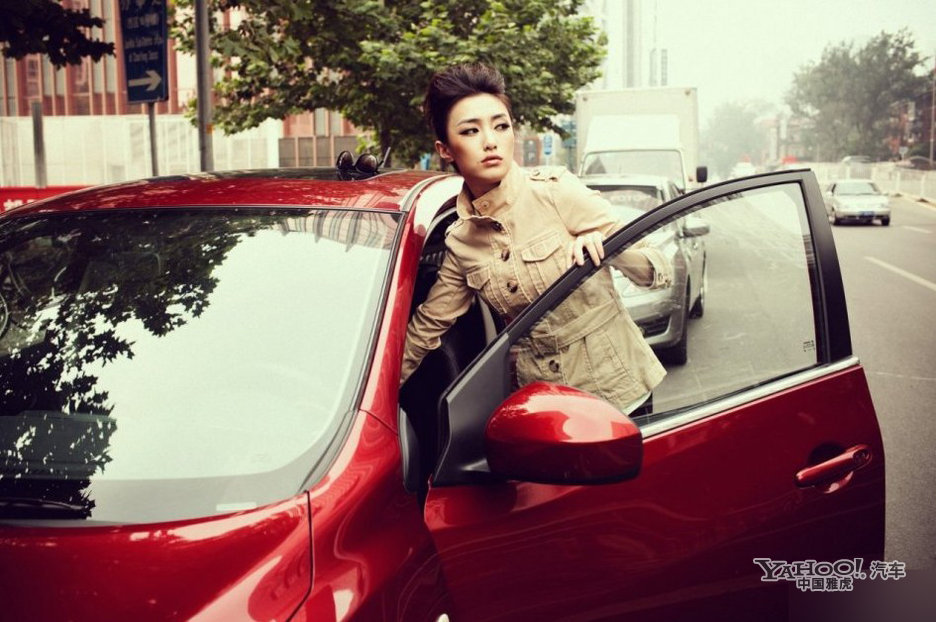 火辣妖艳美女性感诱惑