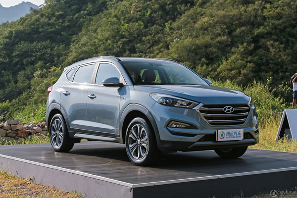 流水的老公铁打的车 看 太阳的后裔 开啥车