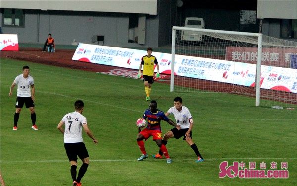 青岛黄海5:2虐一方豪取半程冠军 冲超指日可