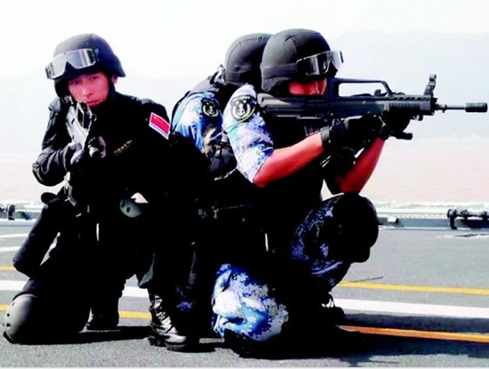 聊城:原蛟龙突击队队员讲述他眼中的《红海行