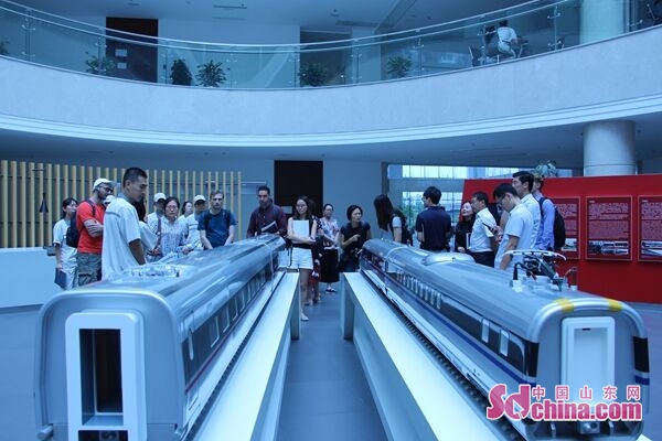 印象山东探访儒家文化 感受现代山东国际媒体