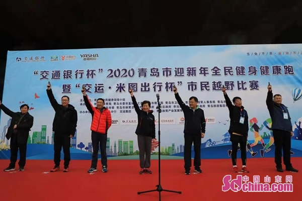 服裝時尚短發造型高級（短發時裝搭配）