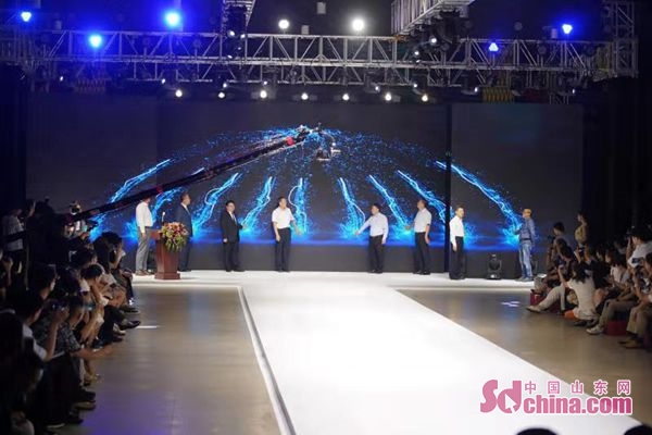 超酷炫交互工具 Touchjet Wave淩空操控家用電視