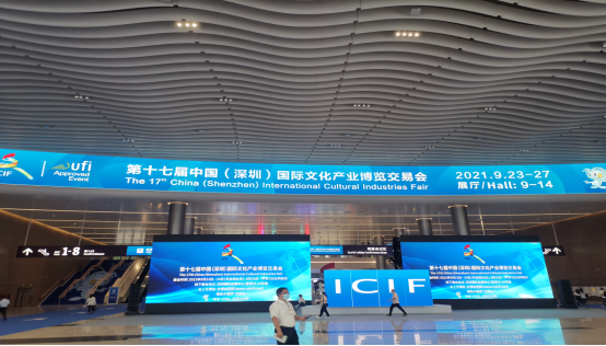 服裝色彩時尚職場畫（職場服裝色彩搭配）