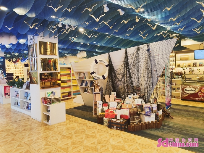 時尚報紙服裝秀（時尚報紙設計）