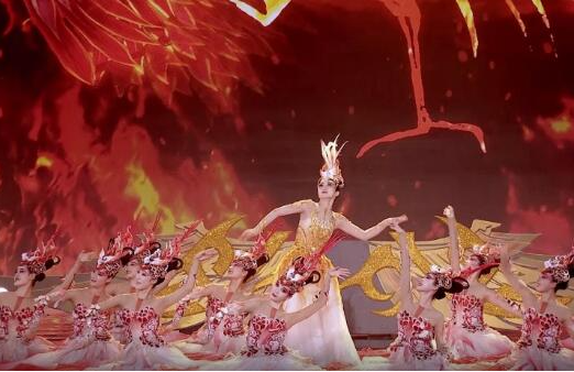 「新百鳥朝鳳」は黄河デルタの生態の美しさを踊る