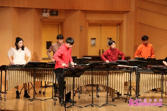 時尚潮流個性服裝（時尚潮流個性服裝店）