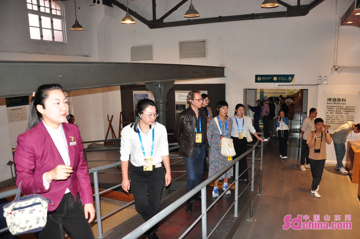 <br/> <br/>On the opening day of the 4th Qingdao Multinationals Summit on October 11th, mainstream media outlets from Italy, Japan, Kazakhstan, Portugal, Russia, South Korea, Vietnam, and other countries visited Tsingtao Beer Museum, savoring the unique taste of Qingdao Beer. Tsingtao Brewery Co., Ltd., founded in August 1903 in Qingdao, enjoys a history of 120 years, and has established more than 60 breweries in 20 provinces, municipalities and autonomous regions in China.<br/>