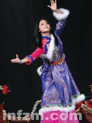 揭秘<em>快女三强背后的故事</em> 黄英李霄云江映蓉各