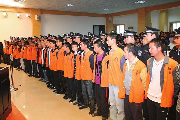 【把李庄们的<em>内裤脱下</em>】_周忠民_新浪博客