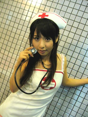 日本AV女优大泽佑香举办食欲·性欲摄影展(图)_