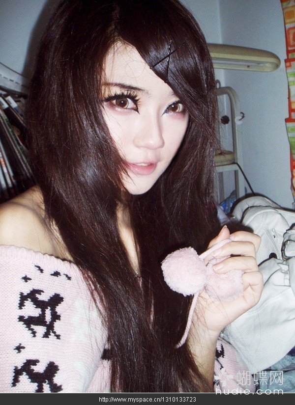 北体大长腿MM真容曝光(组图)