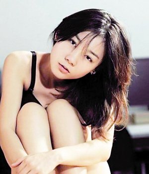 人大<em>女生</em>苏紫紫任裸模用平和的心态面对人生_