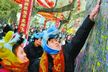 北京庙会万人相亲景象壮观 过年相亲两不误