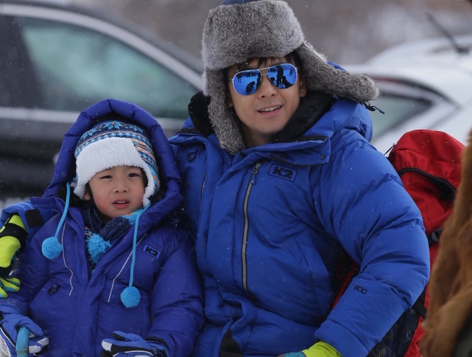 2PM《黄金渔场》谈恋情 尼坤宋茜IU张佑荣被