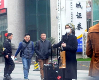 2PM《黄金渔场》谈恋情 尼坤宋茜IU张佑荣被